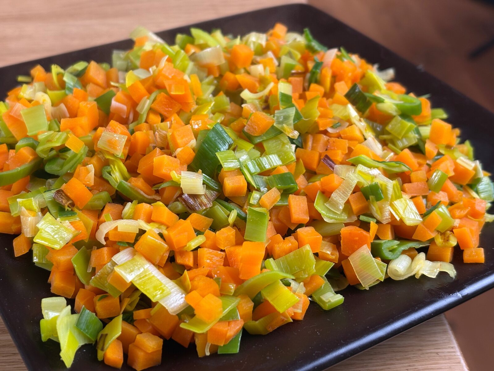 Légumes colorés préparés en suée