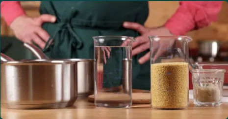 Mesure de l’eau et des céréales avant leur cuisson
